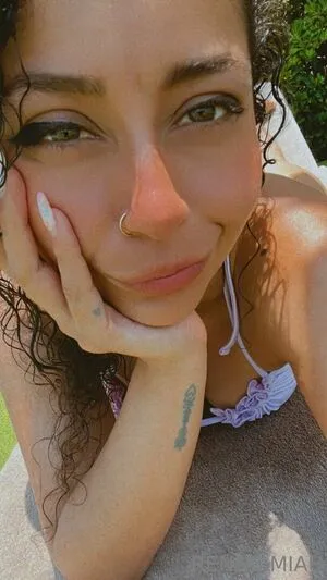 Renne Miau OnlyFans Leaked Free Thumbnail Picture - #9JxzzShjV1