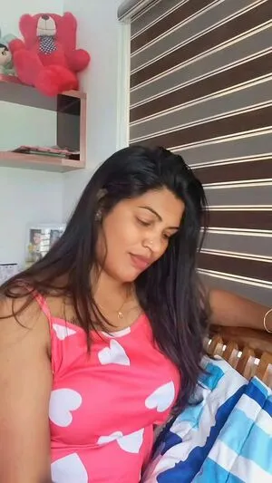 Reshma Cr OnlyFans Leaked Free Thumbnail Picture - #gGE4L832KQ