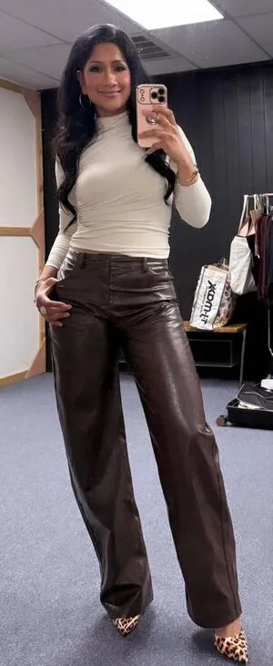 Reshmin Chowdhury OnlyFans Leaked Free Thumbnail Picture - #Hlolnn1N2F