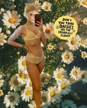 Retro Wannabe OnlyFans Leaked Free Thumbnail Picture - #4KiDGrjgzb