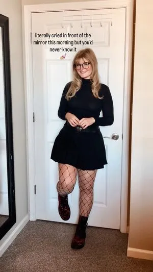 Retro Wannabe OnlyFans Leaked Free Thumbnail Picture - #GTvFriVbnx