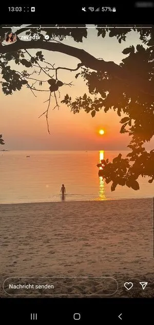 Reved OnlyFans Leaked Free Thumbnail Picture - #4LEJ0RH7TZ