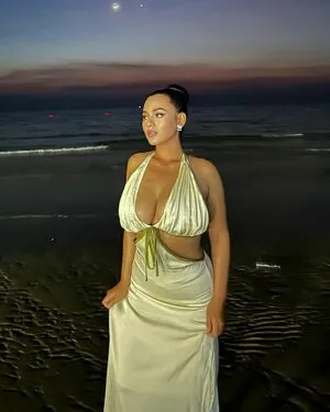 Rever Ra OnlyFans Leaked Free Thumbnail Picture - #kT9Xtfi57S