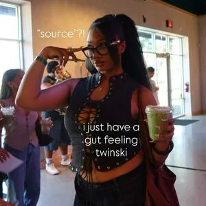 Reyin Jasmine OnlyFans Leaked Free Thumbnail Picture - #eHVIUrf73p