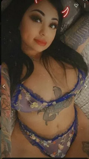 Reyna Issa OnlyFans Leaked Free Thumbnail Picture - #y41honnvap