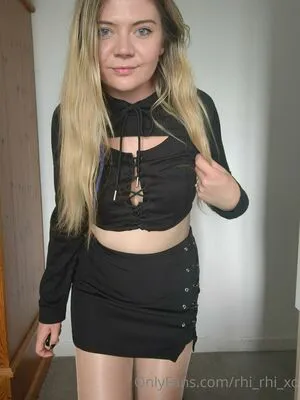 Rhi Rhi Xo OnlyFans Leaked Free Thumbnail Picture - #9mV1vgmSWC