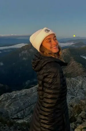 Rhiannonhikes OnlyFans Leaked Free Thumbnail Picture - #9HoNu4hGVJ