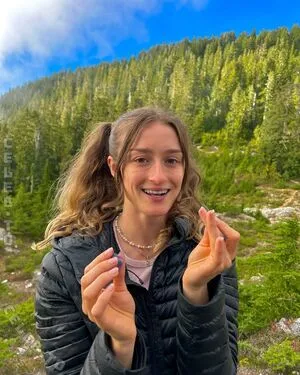 Rhiannonhikes OnlyFans Leaked Free Thumbnail Picture - #Ey0Wy4Ckye