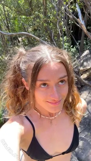 Rhiannonhikes OnlyFans Leaked Free Thumbnail Picture - #hDVb9PWdeu