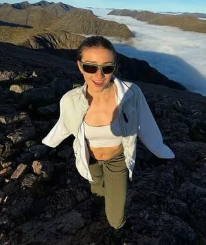 Rhiannonhikes OnlyFans Leaked Free Thumbnail Picture - #xB9B7YhU8V
