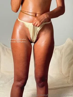 Rhileylove OnlyFans Leaked Free Thumbnail Picture - #5Ro8LGSza7