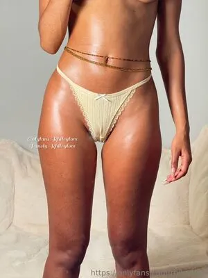 Rhileylove OnlyFans Leaked Free Thumbnail Picture - #DkDFxmFwin