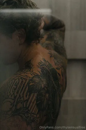 Rhysensualfree OnlyFans Leaked Free Thumbnail Picture - #YMSLIDVvik