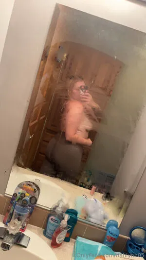 Riahlynn05 OnlyFans Leaked Free Thumbnail Picture - #1OuQ82vvdE