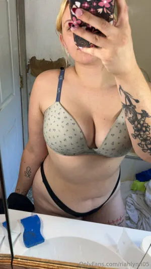 Riahlynn05 OnlyFans Leaked Free Thumbnail Picture - #CeiqCodRQl