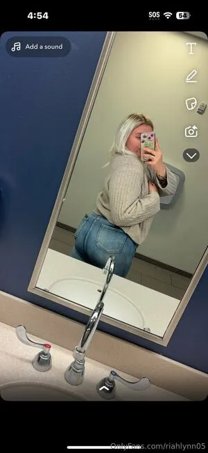 Riahlynn05 OnlyFans Leaked Free Thumbnail Picture - #DlG39z2jrR