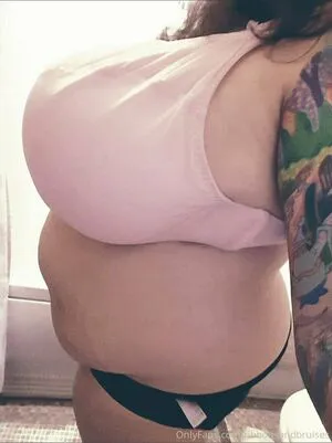 Ribbonsandbruises OnlyFans Leaked Free Thumbnail Picture - #49MHmBOxx3