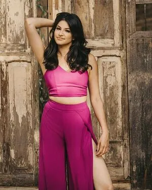 Richa Moorjani OnlyFans Leaked Free Thumbnail Picture - #P9tM2d4fu2