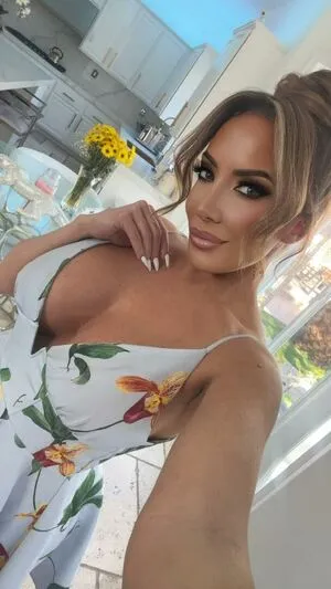 Richelle Ryan OnlyFans Leaked Free Thumbnail Picture - #19m49C5E5b