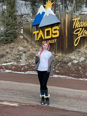 Ridewithcarms OnlyFans Leaked Free Thumbnail Picture - #4EyfI9Vred