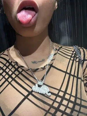 Rielarenee OnlyFans Leaked Free Thumbnail Picture - #tgQpIUc3jq