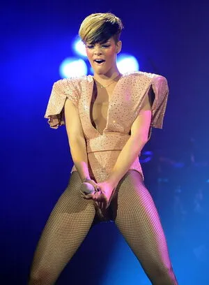 Rihanna OnlyFans Leaked Free Thumbnail Picture - #04vAZ7WPGY