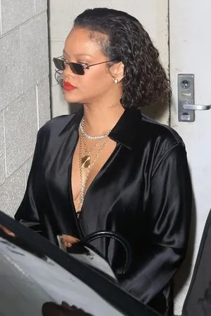 Rihanna OnlyFans Leaked Free Thumbnail Picture - #16Xvjl8xhN