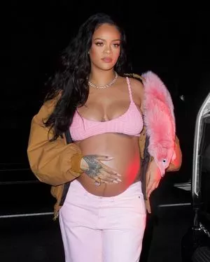 Rihanna OnlyFans Leaked Free Thumbnail Picture - #1TNVa6o5Dz