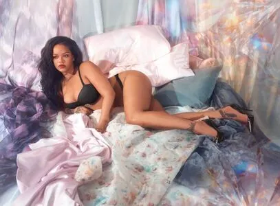 Rihanna OnlyFans Leaked Free Thumbnail Picture - #1lANByotip