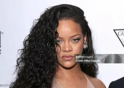 Rihanna OnlyFans Leaked Free Thumbnail Picture - #2UZsv4o7g5