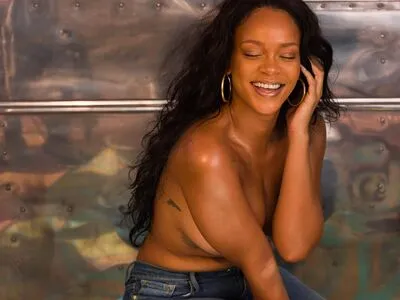 Rihanna OnlyFans Leaked Free Thumbnail Picture - #541roTtmTD