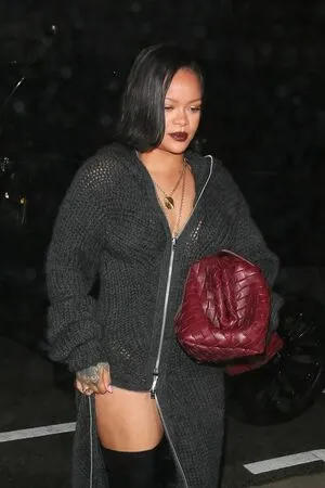 Rihanna OnlyFans Leaked Free Thumbnail Picture - #5ZAPxwbtbs