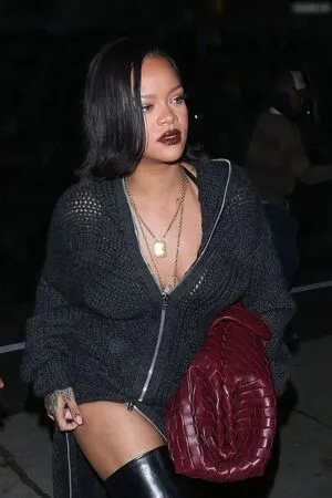 Rihanna OnlyFans Leaked Free Thumbnail Picture - #5nZUElHo18