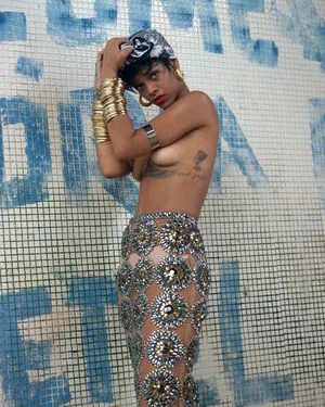 Rihanna OnlyFans Leaked Free Thumbnail Picture - #6AaHoqJdio