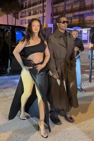 Rihanna OnlyFans Leaked Free Thumbnail Picture - #7zuMMBAawO
