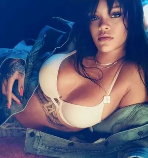 Rihanna OnlyFans Leaked Free Thumbnail Picture - #8I3c7PfT66