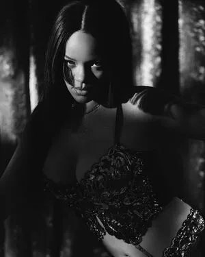 Rihanna OnlyFans Leaked Free Thumbnail Picture - #8bZOur0Bu0
