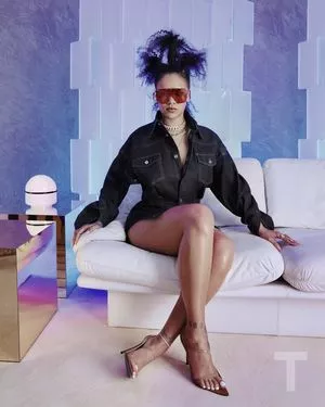 Rihanna OnlyFans Leaked Free Thumbnail Picture - #8z5roHRKfs