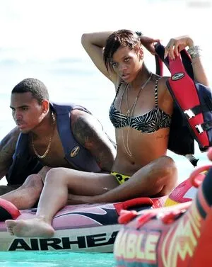 Rihanna OnlyFans Leaked Free Thumbnail Picture - #9eqQt3I9M3