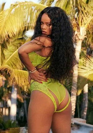 Rihanna OnlyFans Leaked Free Thumbnail Picture - #Akl8HiB3AU