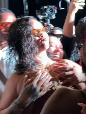 Rihanna OnlyFans Leaked Free Thumbnail Picture - #B8C8Cw4CgB