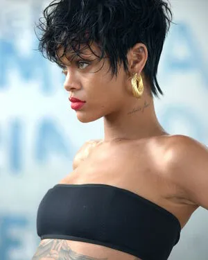 Rihanna OnlyFans Leaked Free Thumbnail Picture - #CcbxpIaVX9