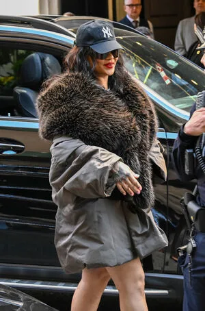 Rihanna OnlyFans Leaked Free Thumbnail Picture - #CekPLTyyDo
