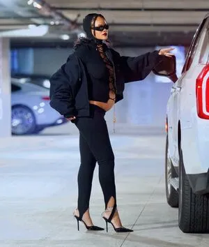 Rihanna OnlyFans Leaked Free Thumbnail Picture - #E4W6eHPYKO