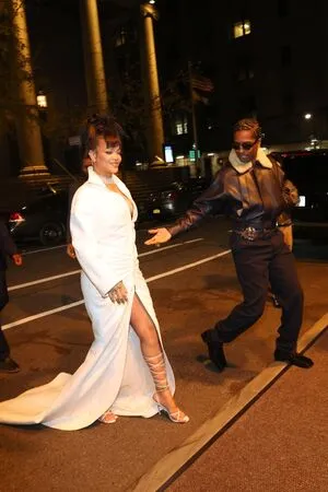 Rihanna OnlyFans Leaked Free Thumbnail Picture - #E96ppfrgXg