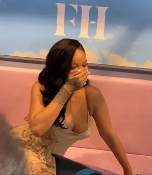 Rihanna OnlyFans Leaked Free Thumbnail Picture - #EvW6qVkHOW