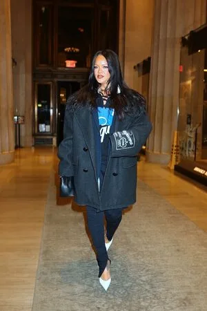 Rihanna OnlyFans Leaked Free Thumbnail Picture - #F7UceWk30k
