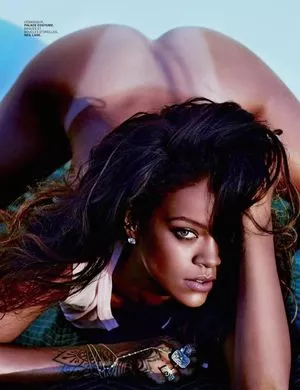 Rihanna OnlyFans Leaked Free Thumbnail Picture - #FEKwZPy4Bi