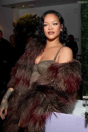 Rihanna OnlyFans Leaked Free Thumbnail Picture - #FEMifxxObn