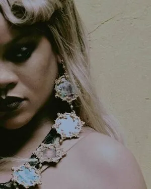 Rihanna OnlyFans Leaked Free Thumbnail Picture - #FuS4FpyUDw